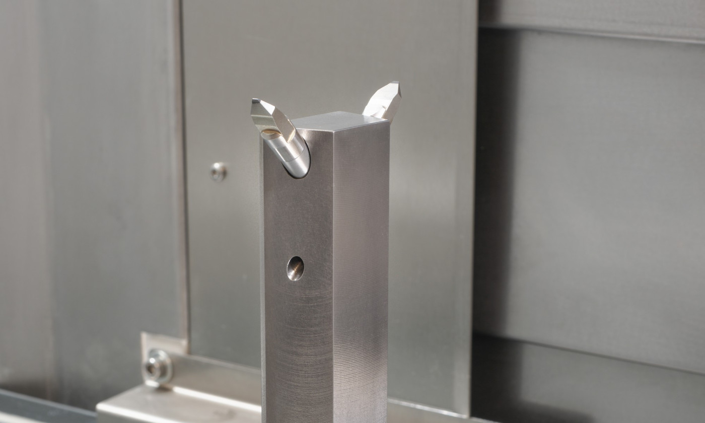 Fork dresser from the FS X60 GT CB Machine Series