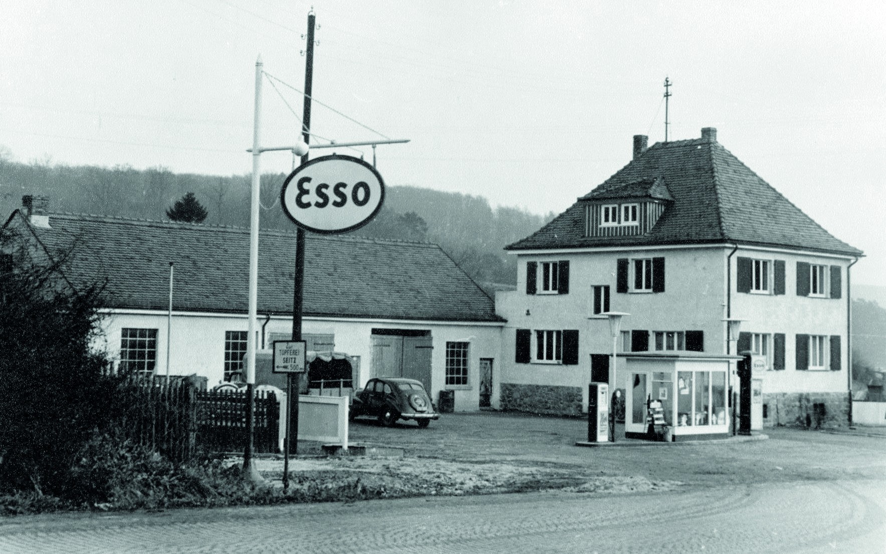 Firmengebäude bei Gründung 1956 in Homberg (Ohm)